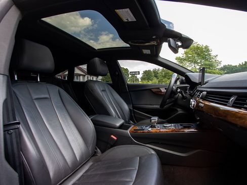 Used 2019 Audi A5 2.0T Premium image 17