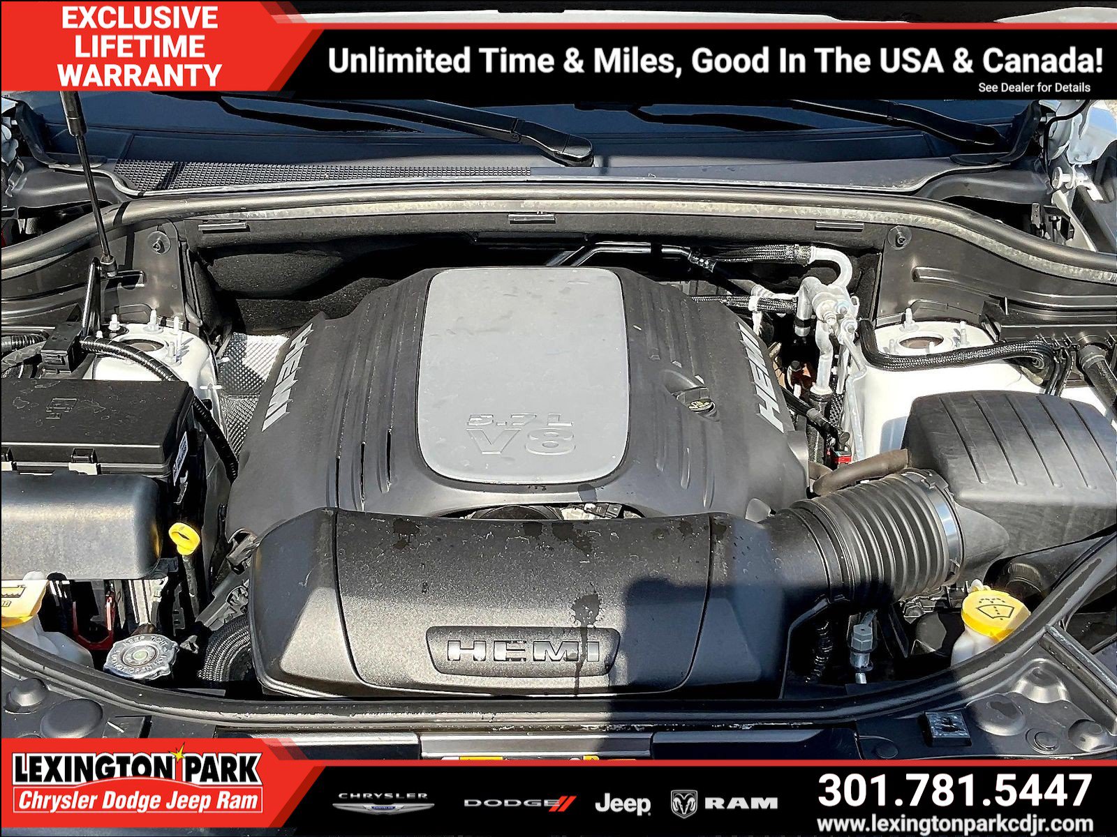Used 2022 Dodge Durango R/T w/ Blacktop Package AWD/4WD image 30