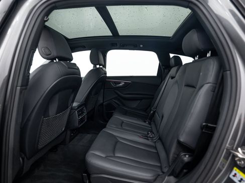 Used 2023 Audi Q7 3.0T Premium Plus w/ Premium Plus Package AWD/4WD image 19