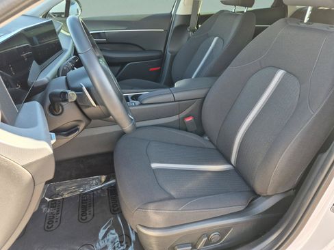 Used 2025 Hyundai Sonata SEL FWD image 18