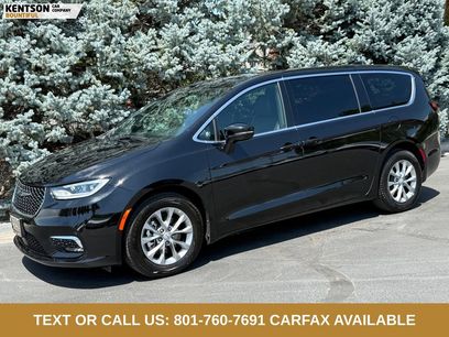 Used 2026 Chrysler Pacifica Limited