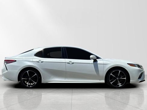 Used 2019 Toyota Camry XSE w/ Carpet Mat Package FWD image 3