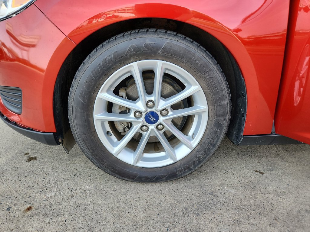 Used 2018 Ford Focus SE FWD image 31
