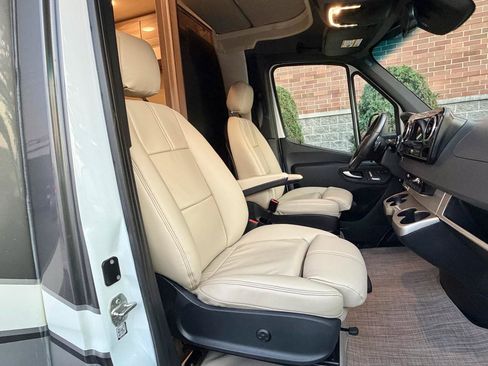 Used 2020 Mercedes-Benz Sprinter 3500 image 72