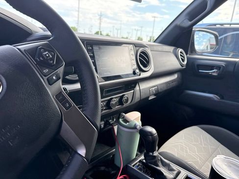 Used 2023 Toyota Tacoma TRD Off-Road AWD/4WD image 13