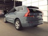 Used 2022 Volvo XC60 B5 Momentum image 4