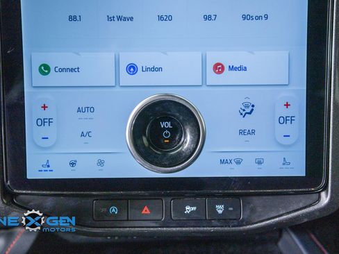 Used 2023 Ford Expedition Max Limited AWD/4WD image 19