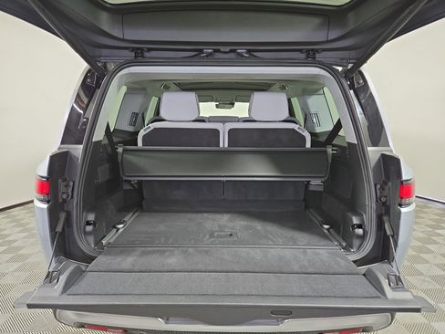 Used 2024 Rivian R1S Adventure AWD/4WD image 15