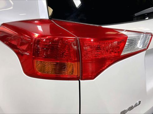 Used 2013 Toyota RAV4 Limited image 26