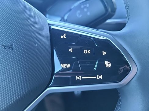 New 2025 Volkswagen ID. Buzz Pro S image 28