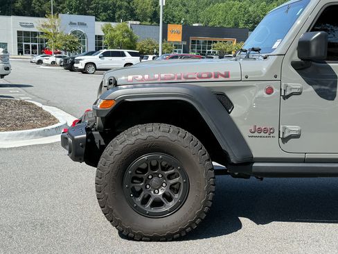Used 2023 Jeep Wrangler Unlimited Rubicon w/ Xtreme 35 Tire Package AWD/4WD image 11