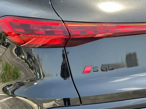 New 2026 Audi SQ5 Premium Plus AWD/4WD image 28