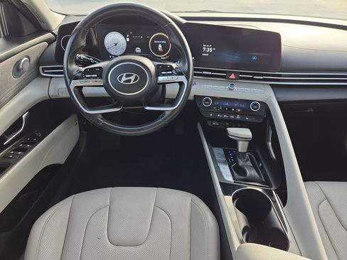 Used 2024 Hyundai Elantra Limited FWD image 29