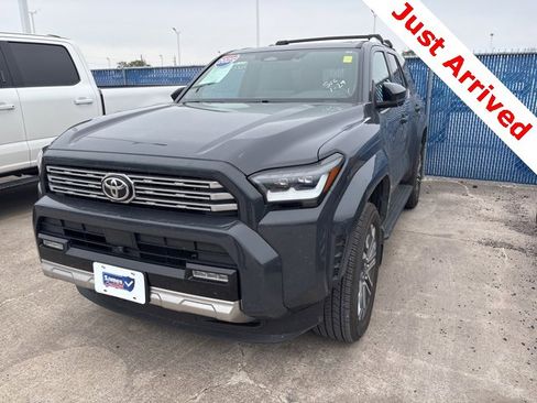 Used 2025 Toyota 4Runner SR5 image 1