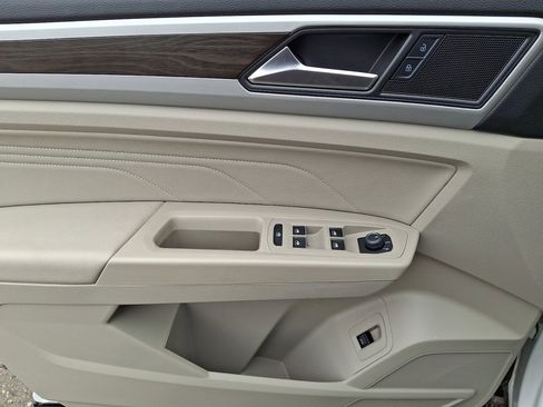 Used 2022 Volkswagen Atlas SE w/ Panoramic Sunroof Package image 23