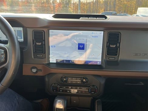 Certified 2024 Ford Bronco Outer Banks image 21