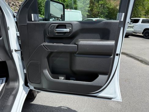 New 2026 GMC Sierra 3500 Pro AWD/4WD image 22