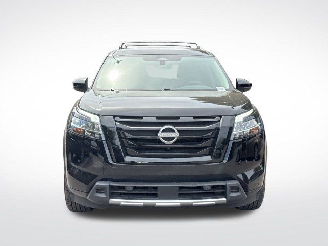 Used 2024 Nissan Pathfinder SL FWD image 10