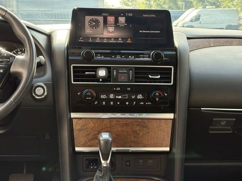 Used 2022 Nissan Armada SL w/ Captain's Chairs Package RWD image 13