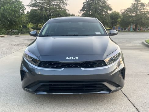 Used 2024 Kia Forte LXS FWD image 3