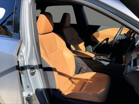 Used 2024 Lexus RX 350 Premium image 8