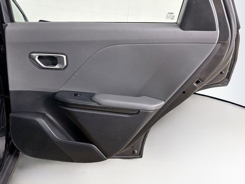 Used 2025 Kia K4 LXS FWD image 28