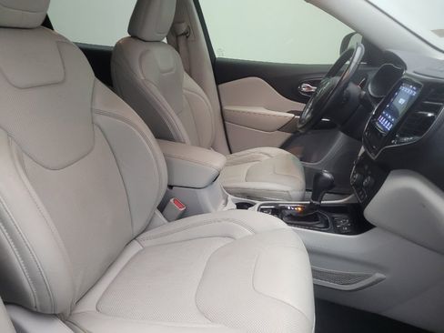 Used 2020 Jeep Cherokee Limited FWD image 21