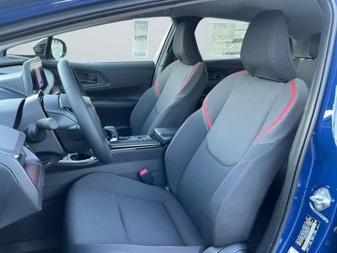 New 2026 Toyota Prius Plug-In Hybrid image 9