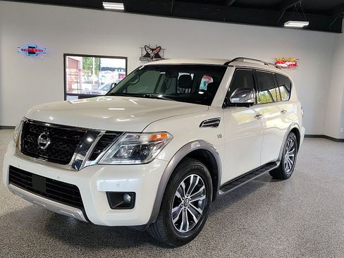 Used 2017 Nissan Armada SL w/ Interior Lighting Package AWD/4WD image 4