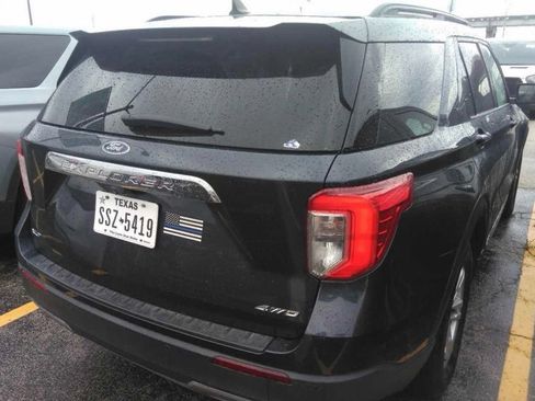Used 2022 Ford Explorer XLT w/ Equipment Group 202A AWD/4WD image 9