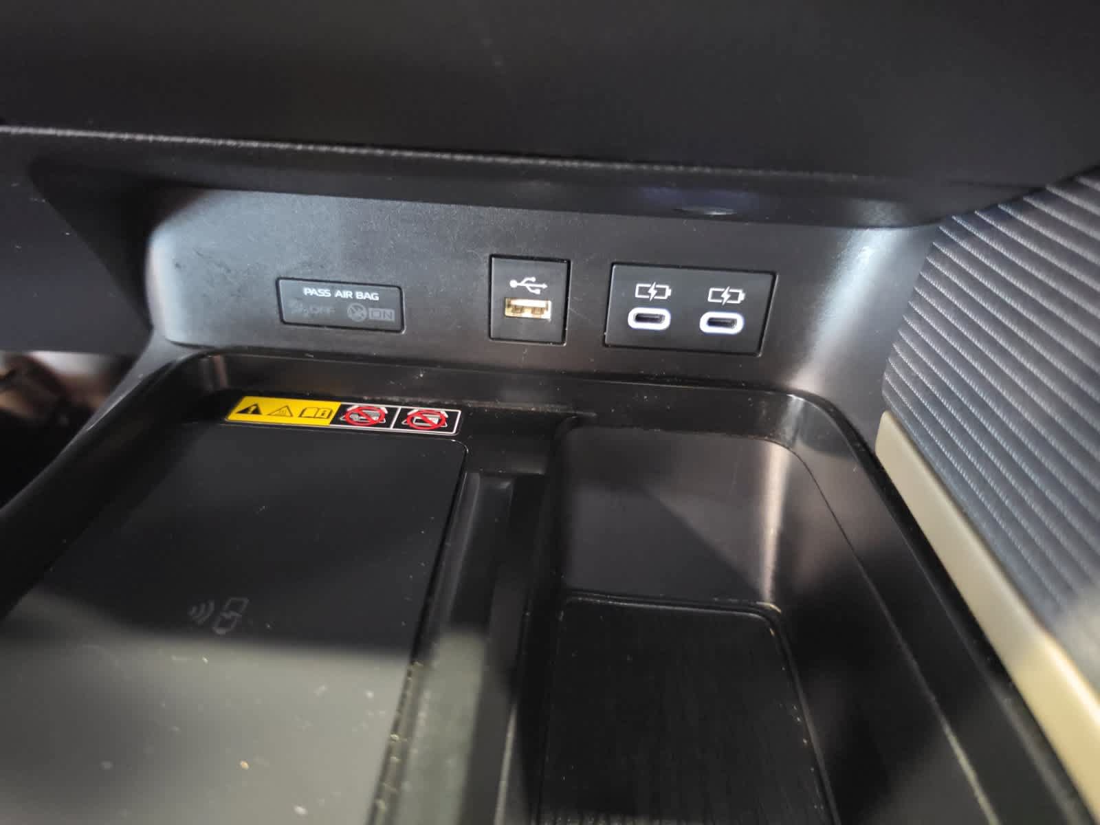 Used 2025 Toyota Camry SE FWD image 23