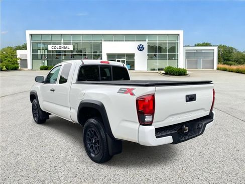 Used 2021 Toyota Tacoma SR w/ SX Package RWD image 3