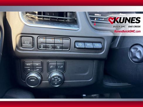 Used 2023 GMC Yukon XL AT4 image 16