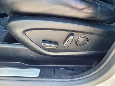 Used 2017 Lincoln MKC Select w/ Select Plus Package image 11