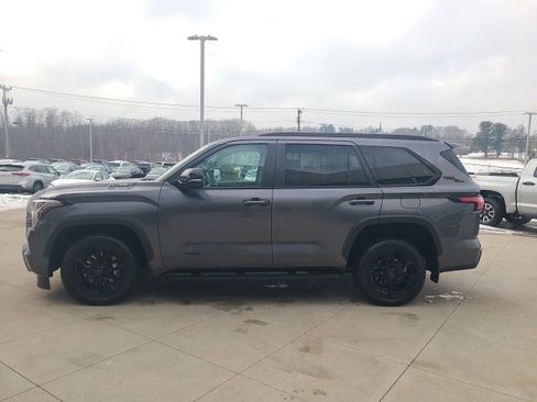 Used 2024 Toyota Sequoia Limited w/ TRD Off-Road Package image 4