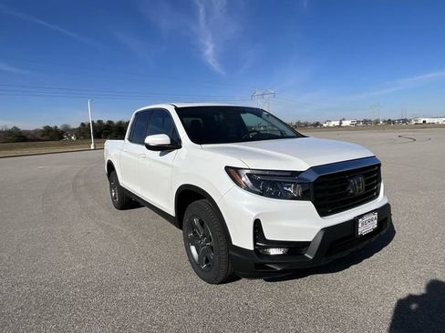 Used 2023 Honda Ridgeline RTL image 12