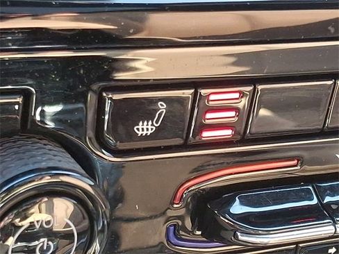 Used 2023 Jeep Grand Cherokee L Limited image 24