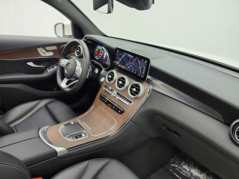 Certified 2022 Mercedes-Benz GLC 300 4MATIC Coupe image 19