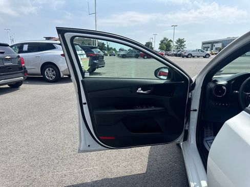 Used 2021 Kia Forte GT-Line FWD image 25