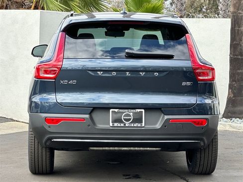 New 2026 Volvo XC40 B5 Ultra image 4