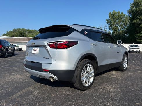 Used 2020 Chevrolet Blazer LT FWD image 2