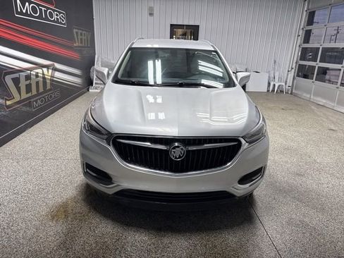 Used 2018 Buick Enclave Essence image 15