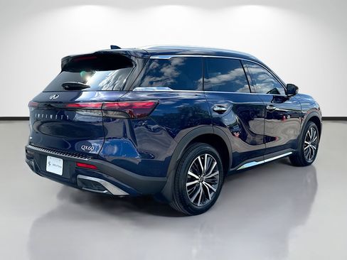 Used 2023 INFINITI QX60 Sensory w/ Vision Package AWD/4WD image 3