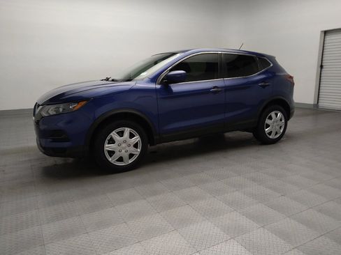 Used 2021 Nissan Rogue Sport S image 2