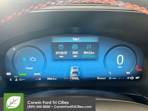 Used 2024 Ford Escape ST-Line Elite w/ Class II Trailer Tow Package image 2