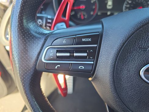 Used 2020 Kia Stinger GT1 image 21