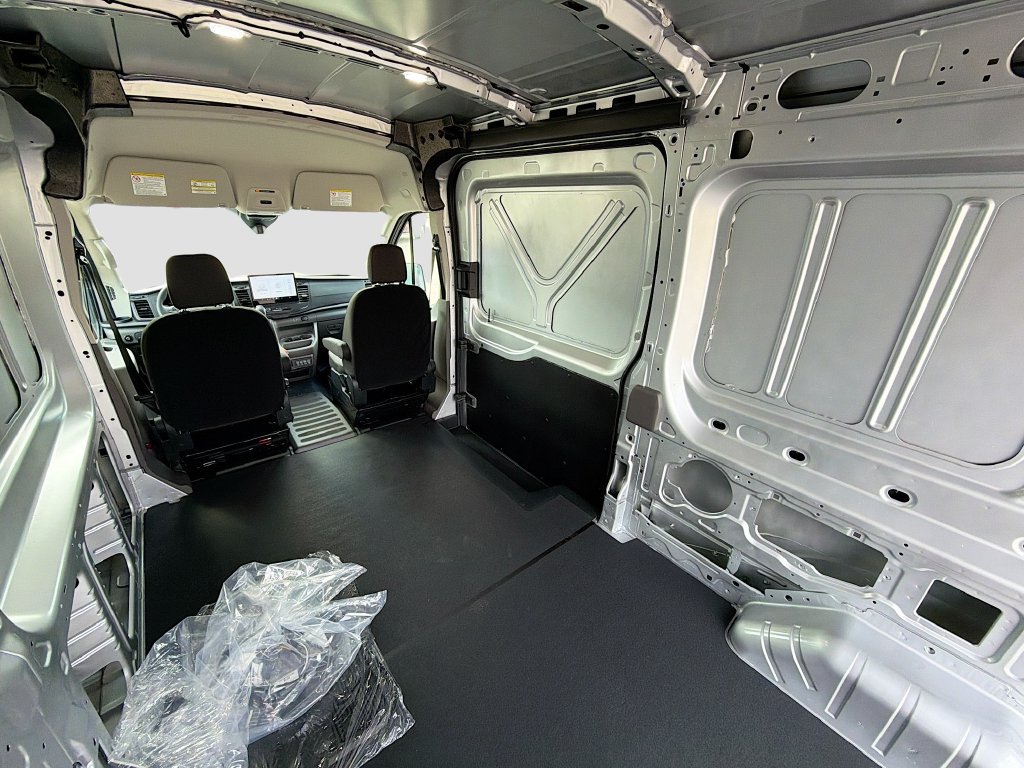 New 2026 Ford Transit 250 148 Medium Roof RWD image 25