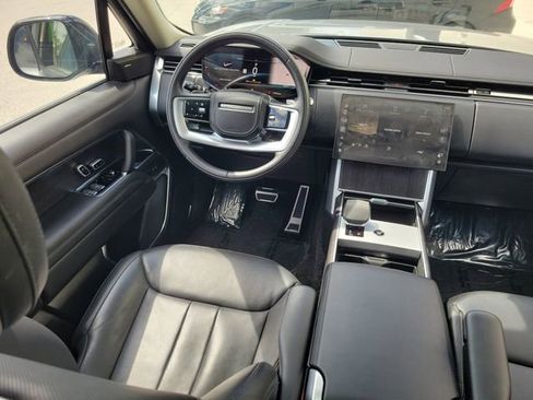 Used 2024 Land Rover Range Rover SE AWD/4WD image 18
