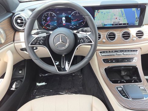 Certified 2022 Mercedes-Benz E 350 Sedan image 11
