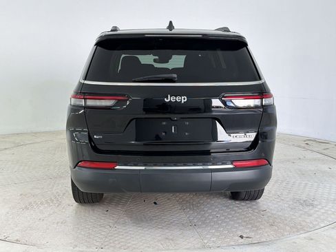 Used 2021 Jeep Grand Cherokee L Limited RWD image 10